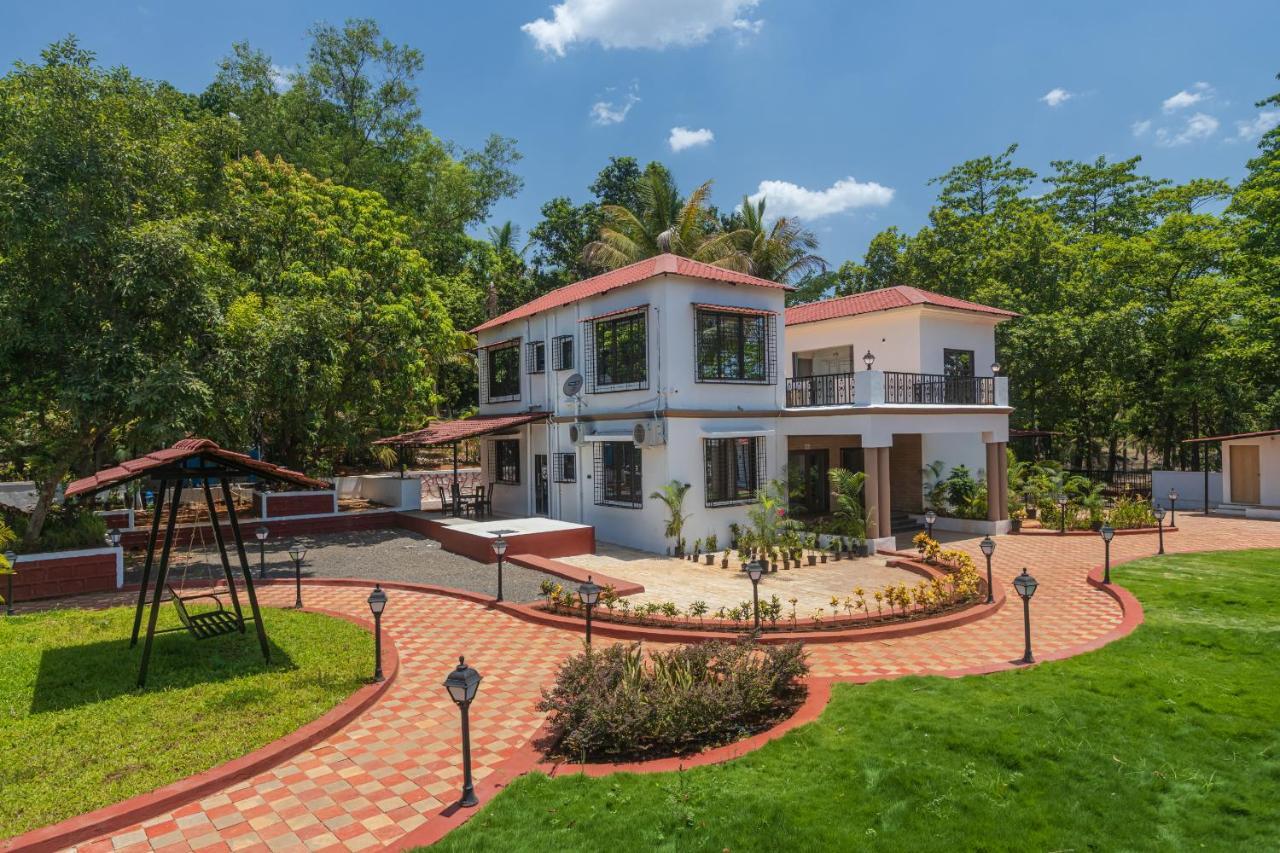 Saffronstays Riverfront Manor, 5-Bdr Pool Villa By Pej River 카르자트 외부 사진