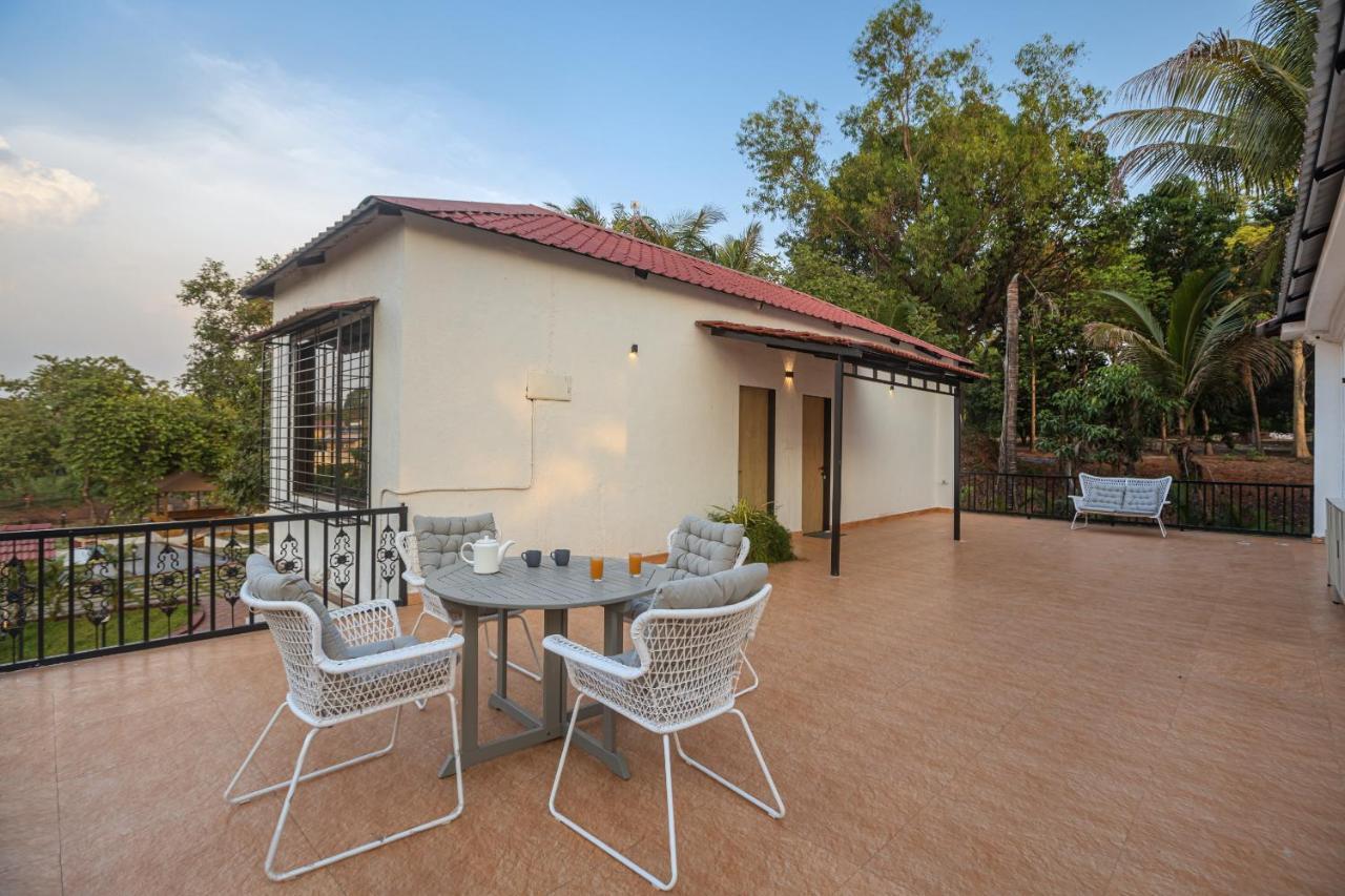 Saffronstays Riverfront Manor, 5-Bdr Pool Villa By Pej River 카르자트 외부 사진