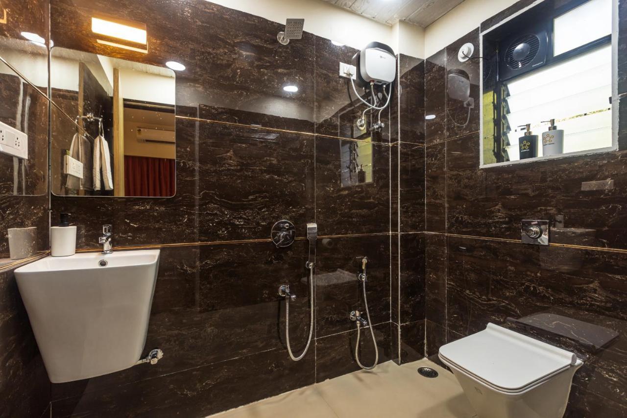 Saffronstays Riverfront Manor, 5-Bdr Pool Villa By Pej River 카르자트 외부 사진